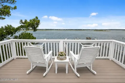 8722 Emerald Plantation Road Emerald Isle NC 28594