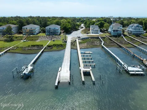 8722 Emerald Plantation Road Emerald Isle NC 28594
