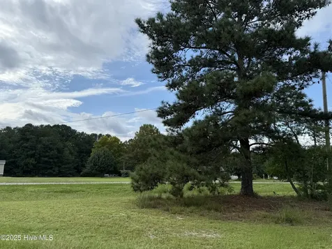 8274 Us-701 Highway Elizabethtown NC 28337