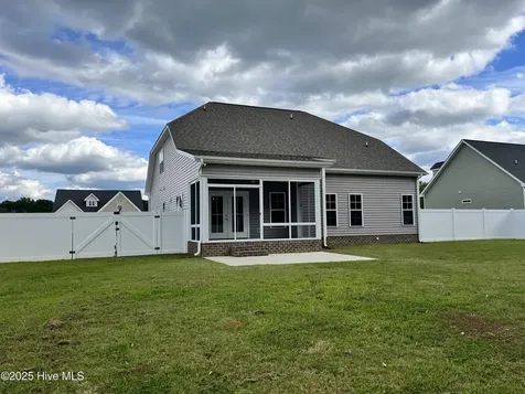 3218 School View Drive Farmville NC 27828