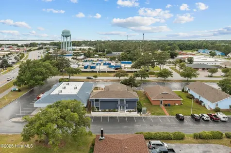 208 Penny Lane Morehead City NC 28557