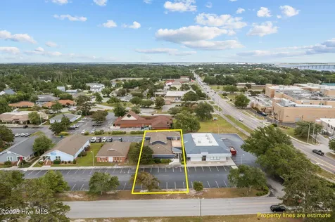 208 Penny Lane Morehead City NC 28557