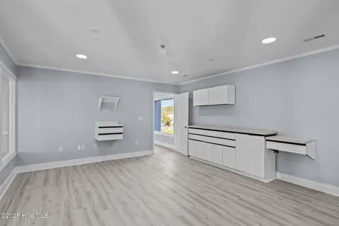 208 Penny Lane Morehead City NC 28557