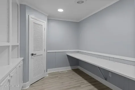 208 Penny Lane Morehead City NC 28557