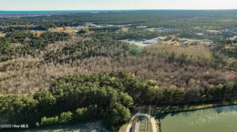 1055 Old Folkstone Road Sneads Ferry NC 28460