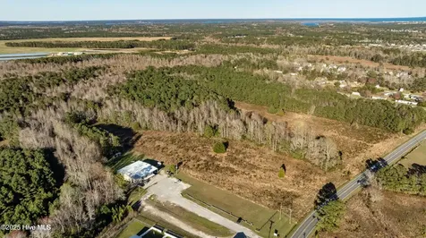 1055 Old Folkstone Road Sneads Ferry NC 28460