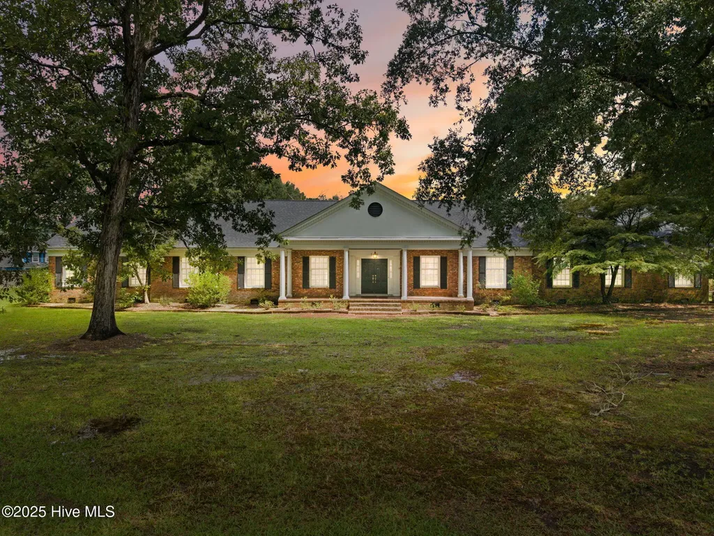 518 Edgewood Circle Whiteville NC 28472