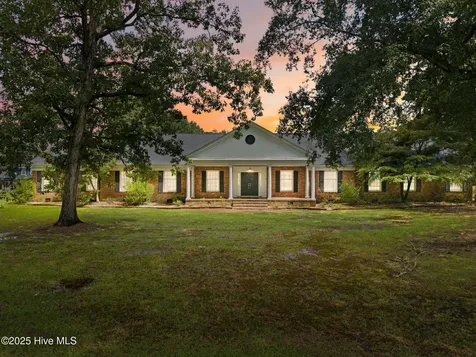 518 Edgewood Circle Whiteville NC 28472