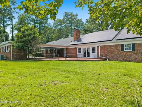 518 Edgewood Circle Whiteville NC 28472