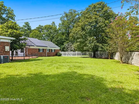 518 Edgewood Circle Whiteville NC 28472