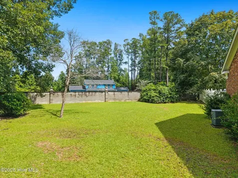 518 Edgewood Circle Whiteville NC 28472