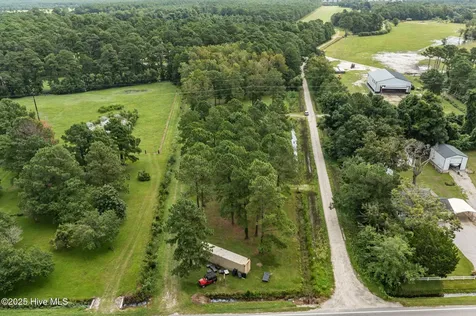 1050 Highway 101 Beaufort NC 28516