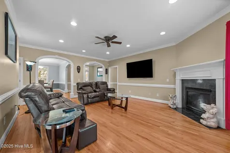 2243 Black Horse Lane Winterville NC 28590