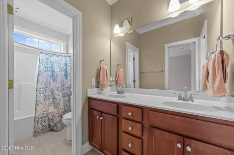 2243 Black Horse Lane Winterville NC 28590