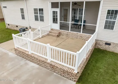 2243 Black Horse Lane Winterville NC 28590