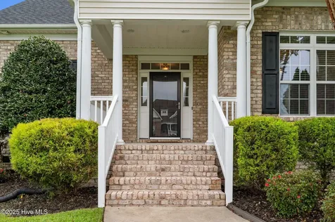 2243 Black Horse Lane Winterville NC 28590