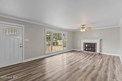 198 E Boiling Spring Road Southport NC 28461