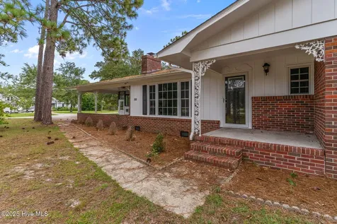198 E Boiling Spring Road Southport NC 28461