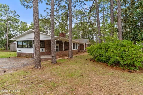 198 E Boiling Spring Road Southport NC 28461
