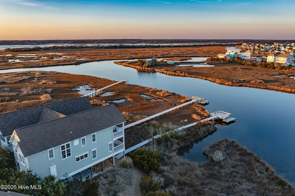208 N Boca Bay Lane Surf City NC 28445