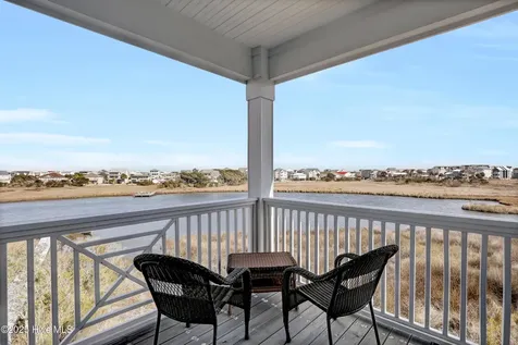 208 N Boca Bay Lane Surf City NC 28445