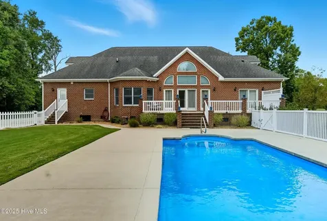 138 Dances Bay Road Elizabeth City NC 27909