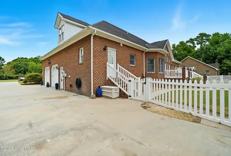 138 Dances Bay Road Elizabeth City NC 27909