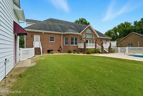 138 Dances Bay Road Elizabeth City NC 27909