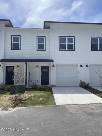 253 Townhome Lane Southern Pines NC 28387