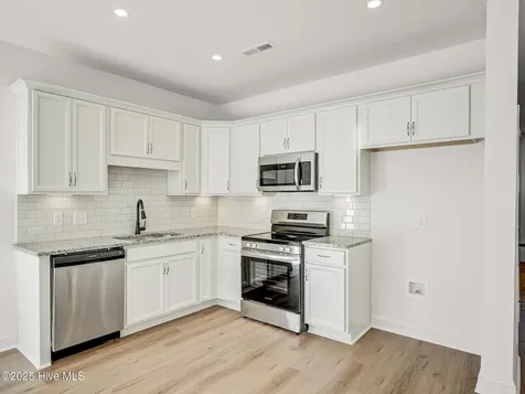 253 Townhome Lane Southern Pines NC 28387