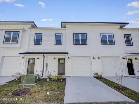 253 Townhome Lane Southern Pines NC 28387