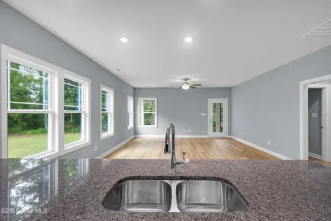 320 Camp Creek Drive Oriental NC 28571