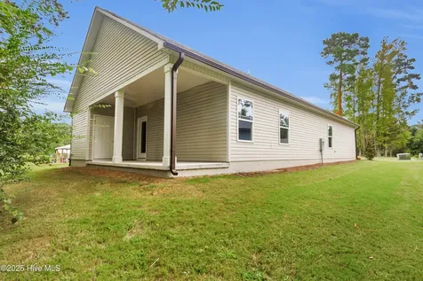 318 Camp Creek Drive Oriental NC 28571
