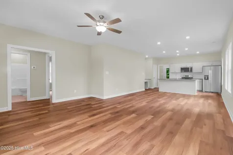 318 Camp Creek Drive Oriental NC 28571