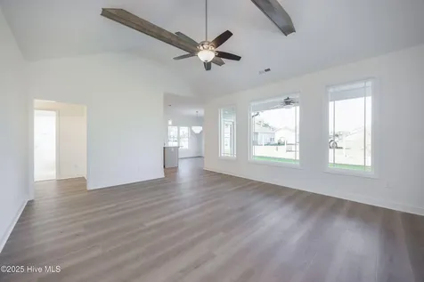 103 Sunny Acres Lane Clinton NC 28328