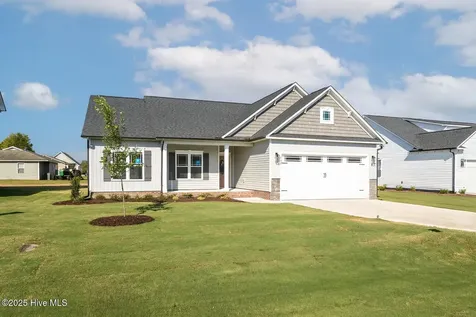 103 Sunny Acres Lane Clinton NC 28328