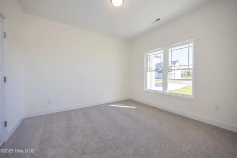 103 Sunny Acres Lane Clinton NC 28328