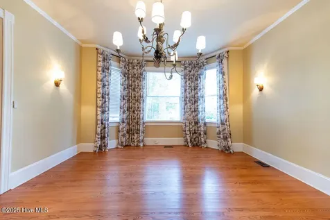 301 N Granville Street Edenton NC 27932