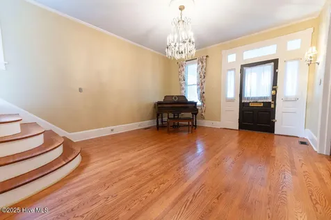 301 N Granville Street Edenton NC 27932