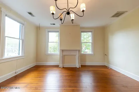 301 N Granville Street Edenton NC 27932