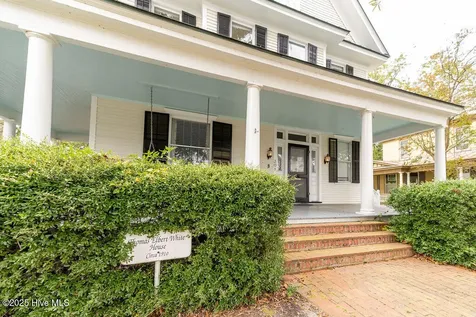 301 N Granville Street Edenton NC 27932