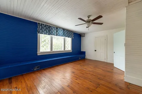 301 N Granville Street Edenton NC 27932