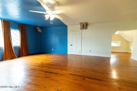 301 N Granville Street Edenton NC 27932