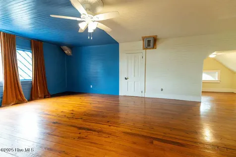 301 N Granville Street Edenton NC 27932