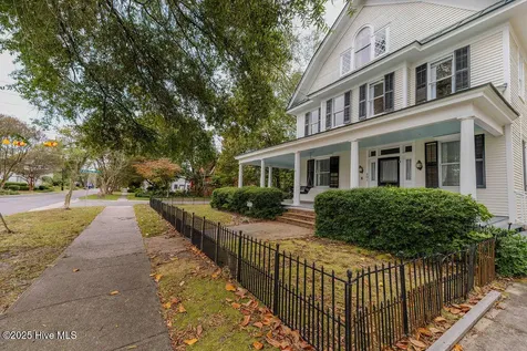 301 N Granville Street Edenton NC 27932