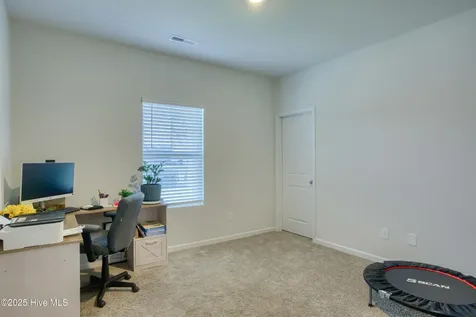 173 N Squires Run Lane Richlands NC 28574