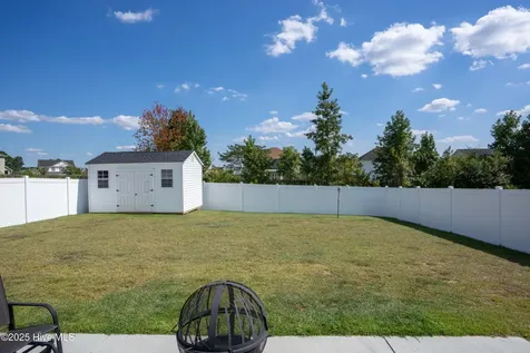 173 N Squires Run Lane Richlands NC 28574