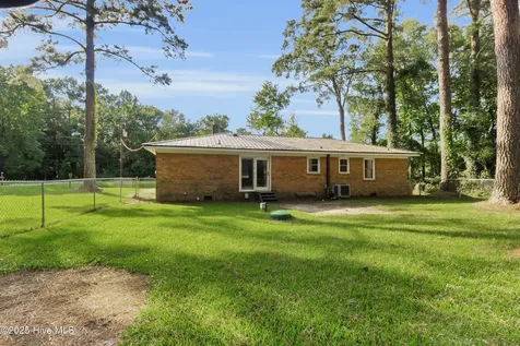 435 Sanders Lane New Bern NC 28562