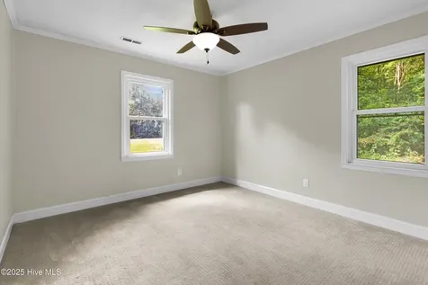435 Sanders Lane New Bern NC 28562