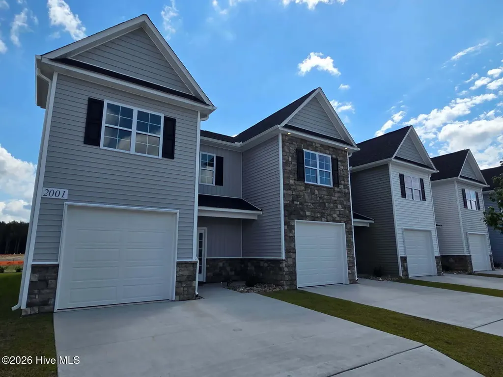 2001 Newbury Way Greenville NC 27834